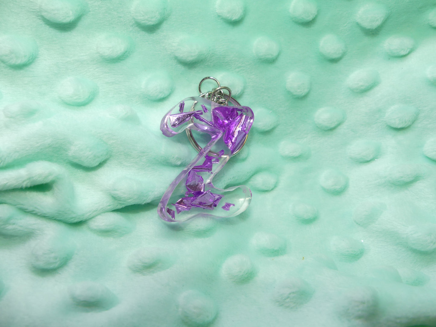 Porte-clefs Alphabet Z transparent/feuilles d'or violettes