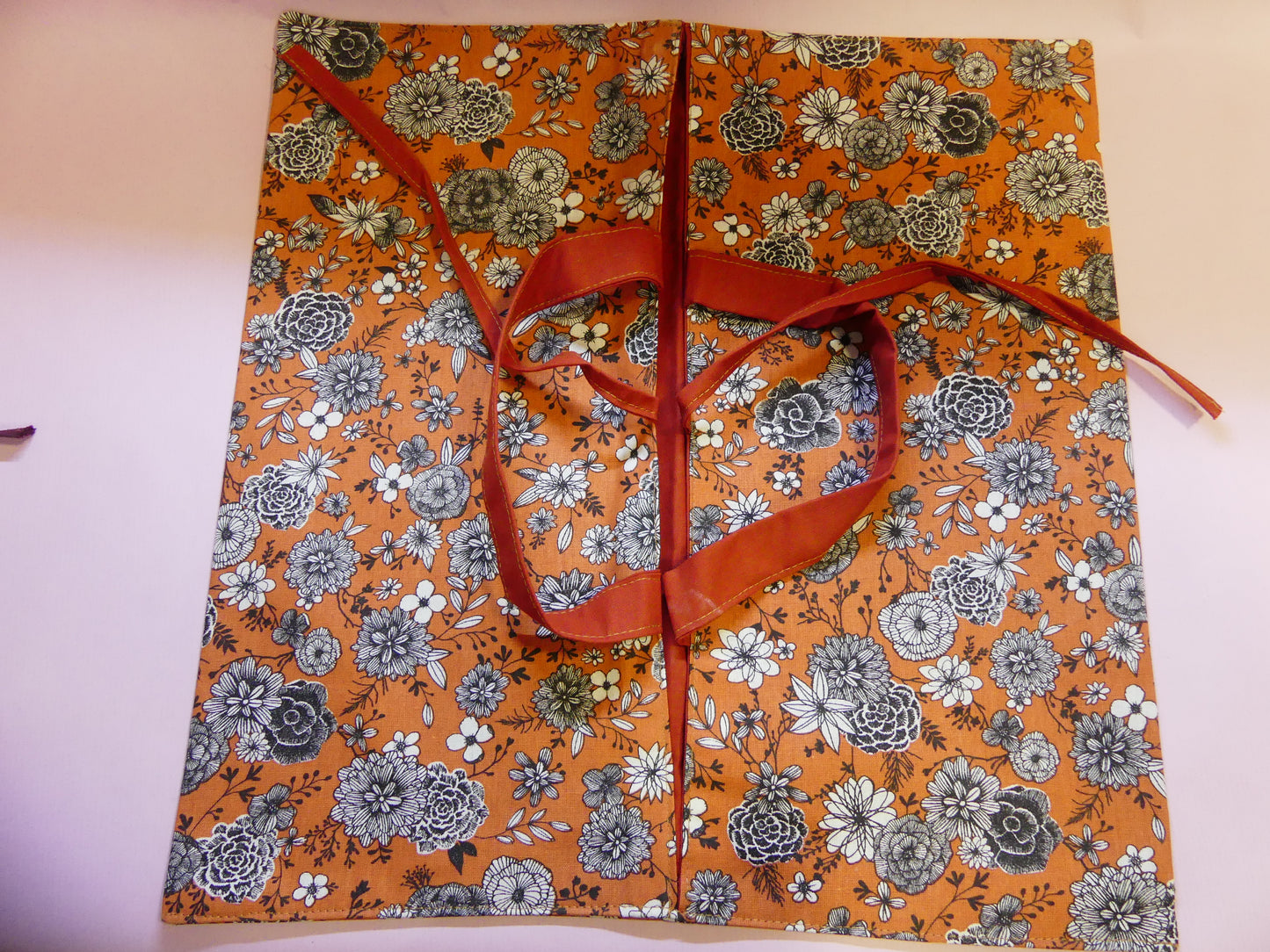 Porte tarte motif "Floral"