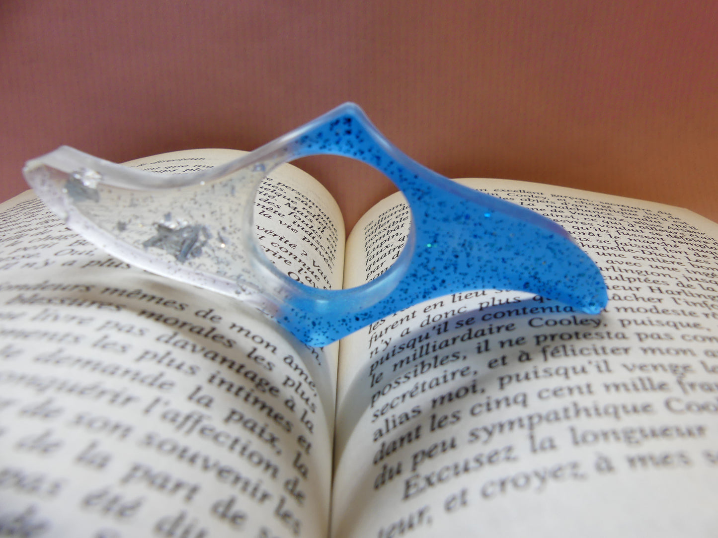 Bague de lecture V1  bleu/transparent/feuilles d'or grises/paillettes