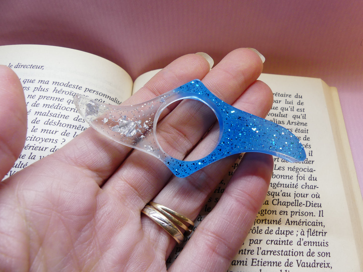 Bague de lecture V1  bleu/transparent/feuilles d'or grises/paillettes